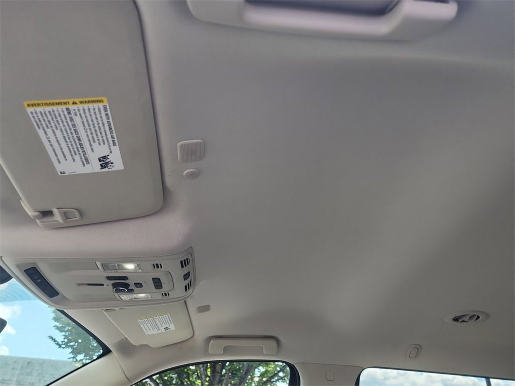 Used 2022 GMC Yukon Denali w/ Advanced Technology Package image 20