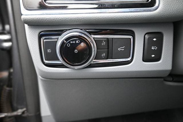 Used 2021 Lincoln Navigator Reserve w/ Luxury Package RWD image 14