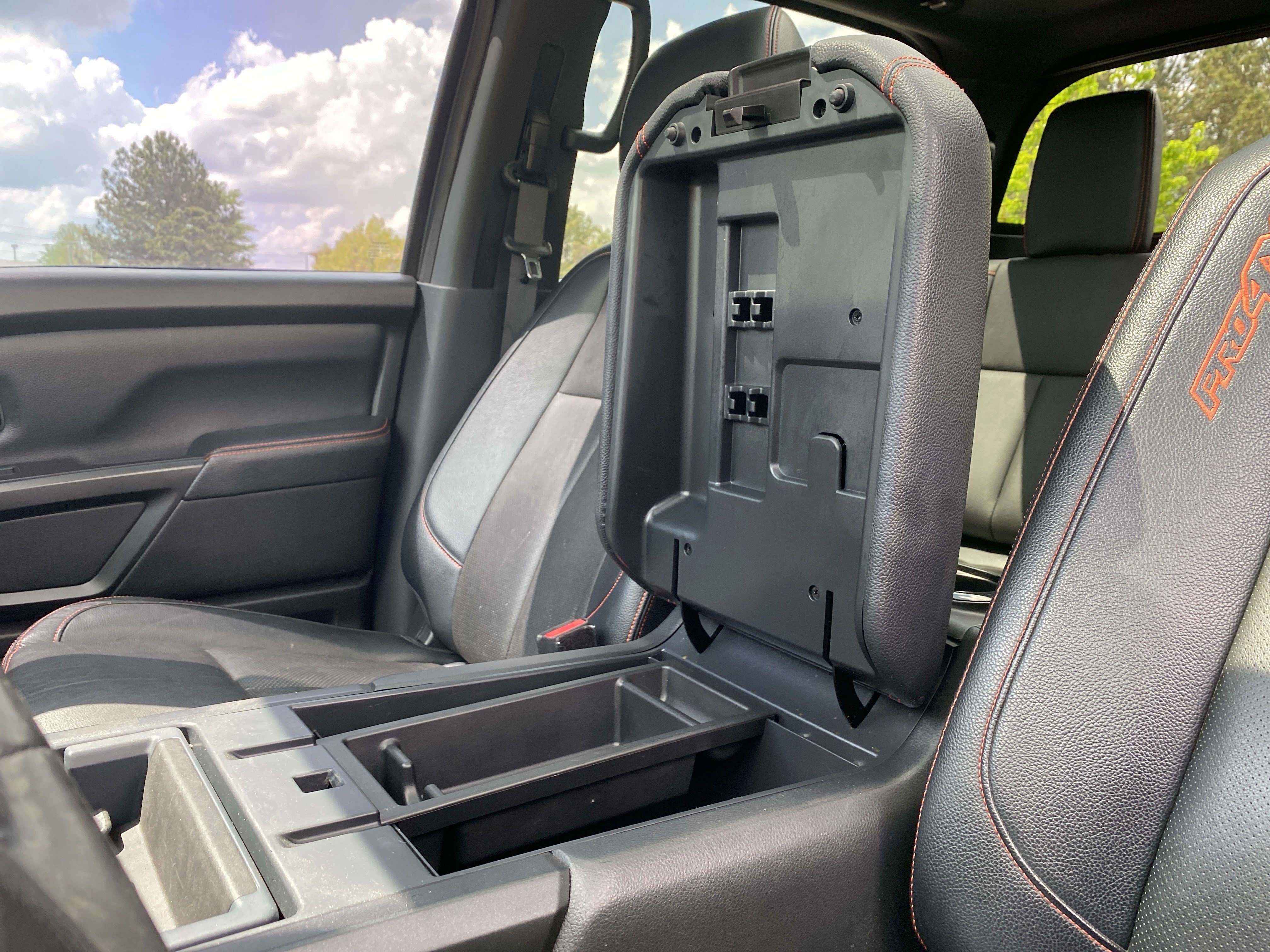 Used 2020 Nissan Titan PRO-4X image 70