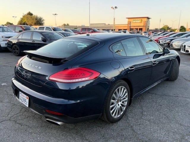 Used 2014 Porsche Panamera 4 AWD/4WD image 8