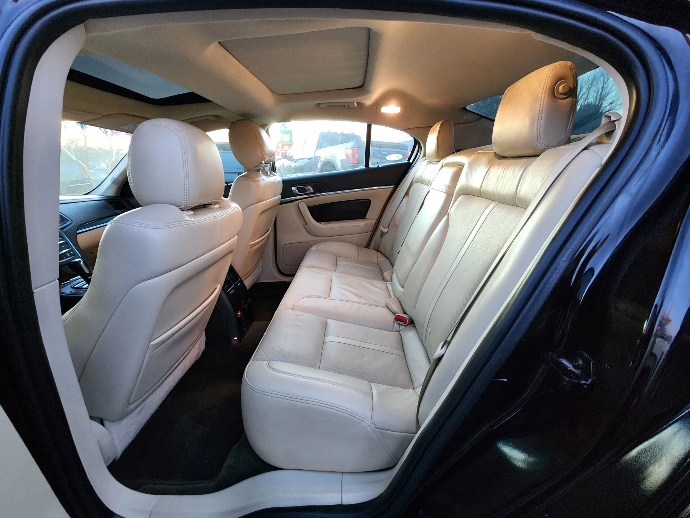 Used 2016 Lincoln MKS AWD w/ Equipment Group 201A image 18