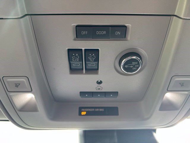 Used 2020 Chevrolet Tahoe LT w/ RST Edition AWD/4WD image 31