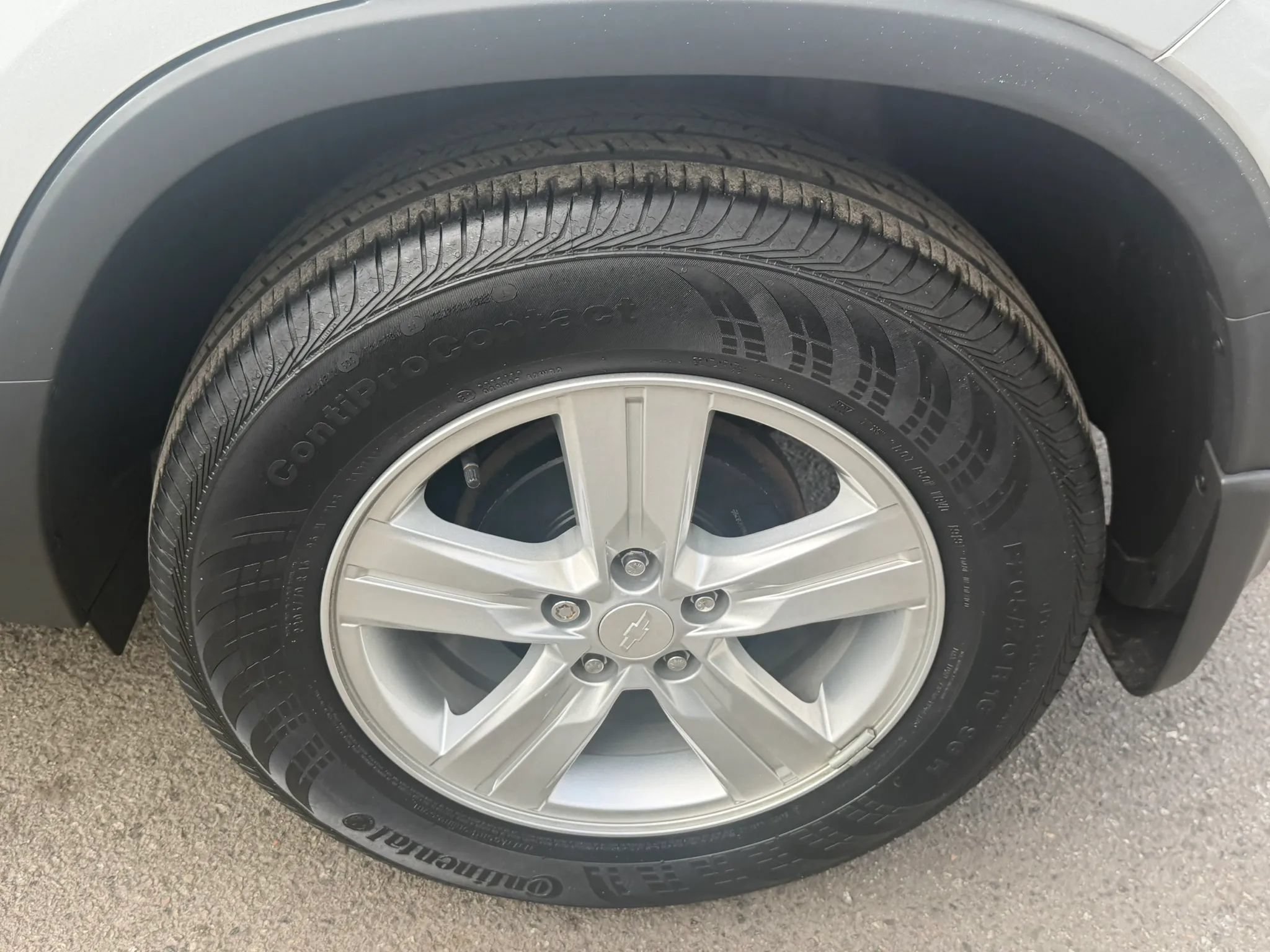 Used 2020 Chevrolet Trax LS w/ Tint and Cruise Package FWD image 10