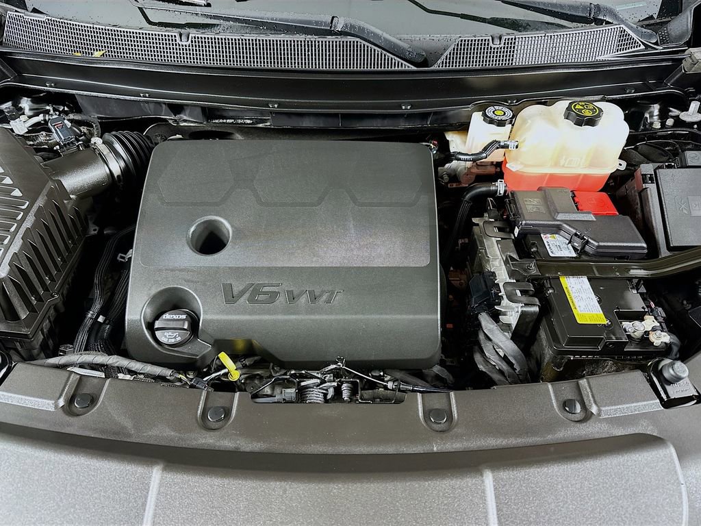 Used 2023 Chevrolet Traverse LT w/ LPO, Cargo Package image 38