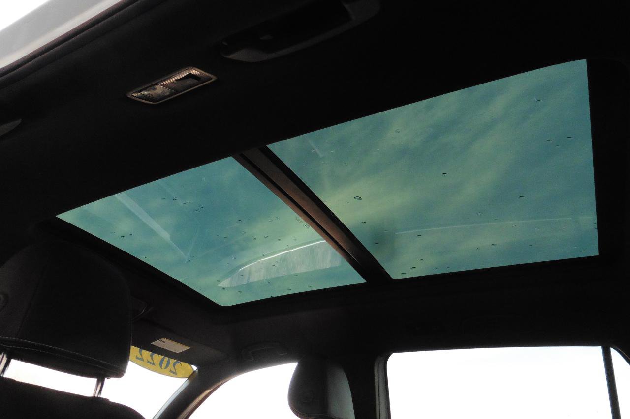 Used 2022 Volkswagen Atlas Cross Sport SE image 4