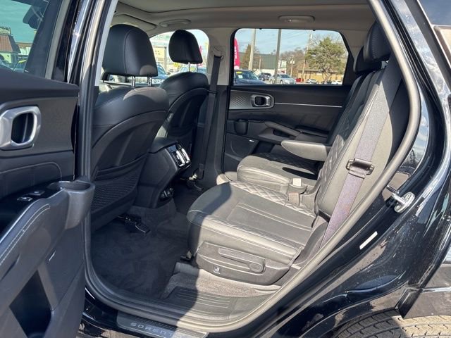 Used 2023 Kia Sorento SX image 21