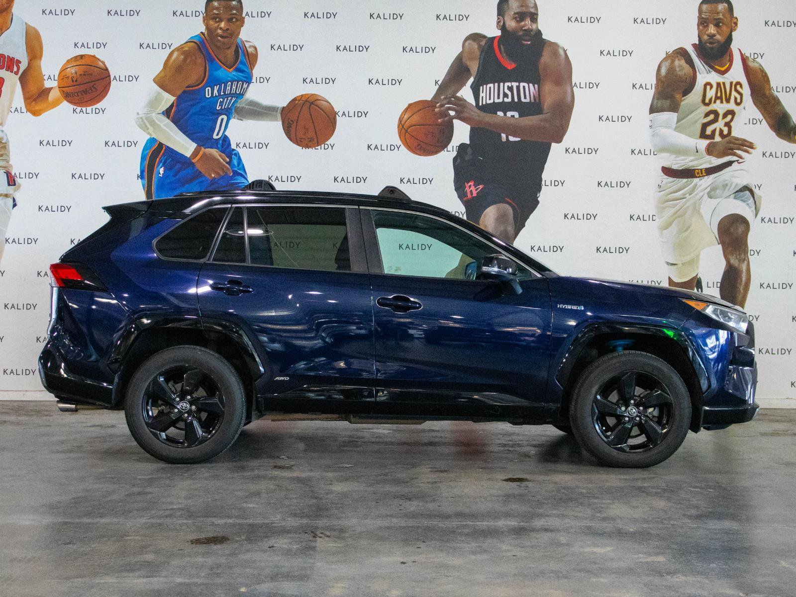 Used 2019 Toyota RAV4 XSE w/ Carpet Mat Package AWD/4WD image 18