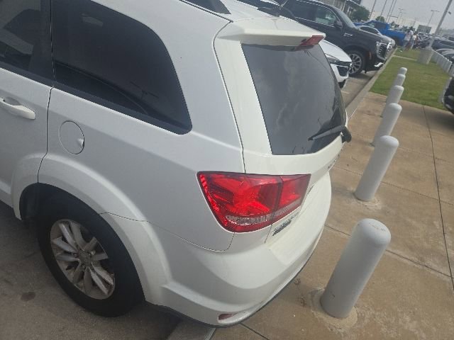 Used 2015 Dodge Journey SXT w/ Flexible Seating Group FWD image 4