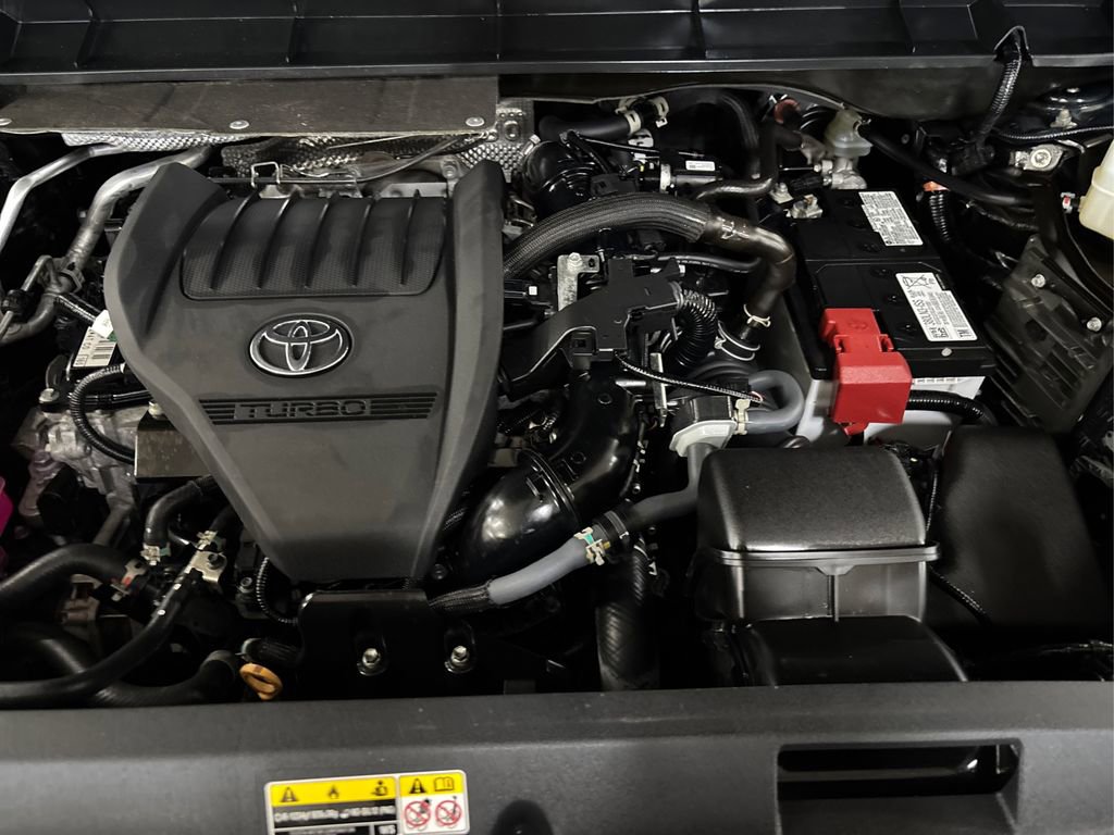 Used 2023 Toyota Highlander XLE image 13