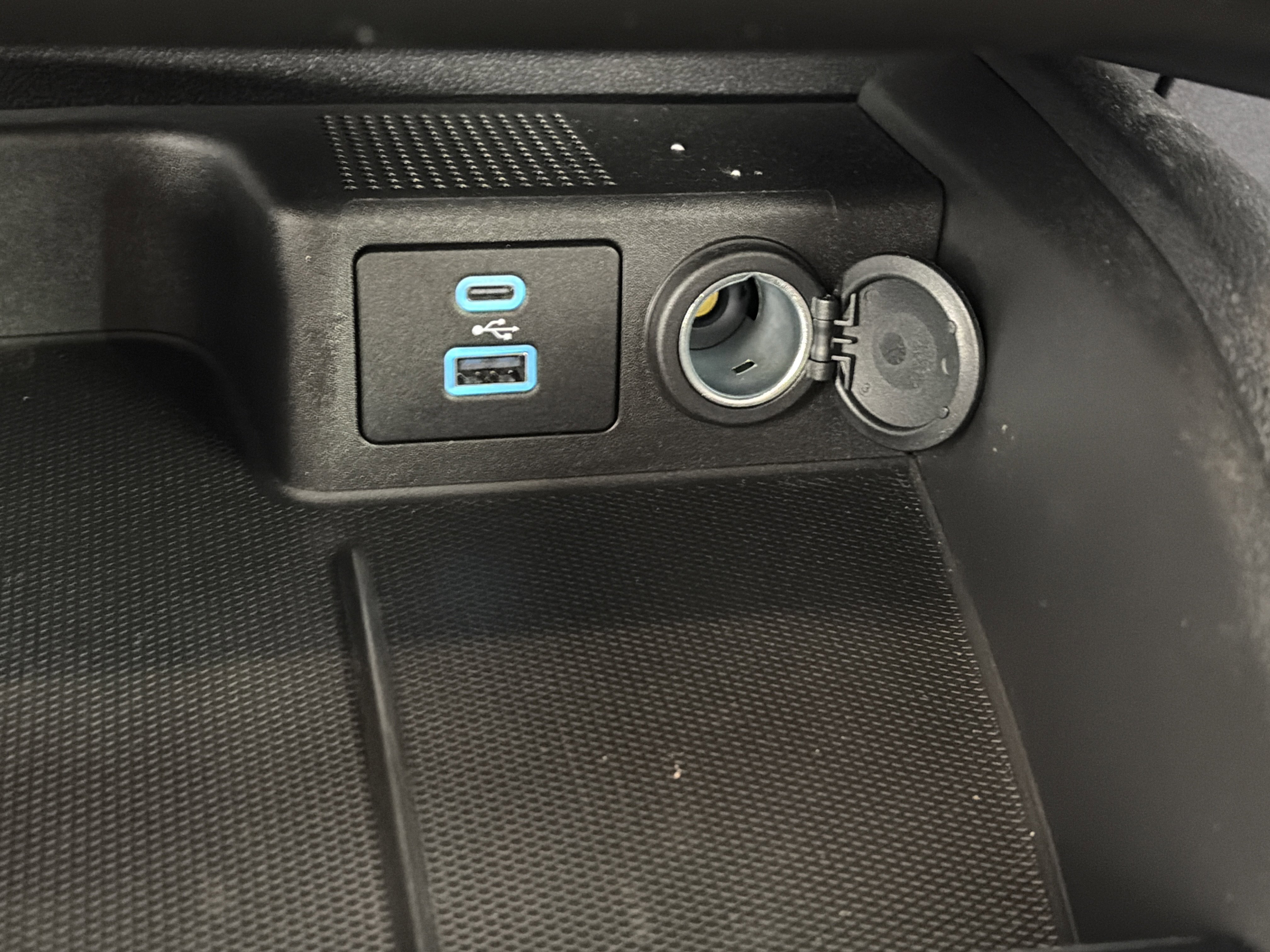 Used 2023 Ford Escape Active image 25