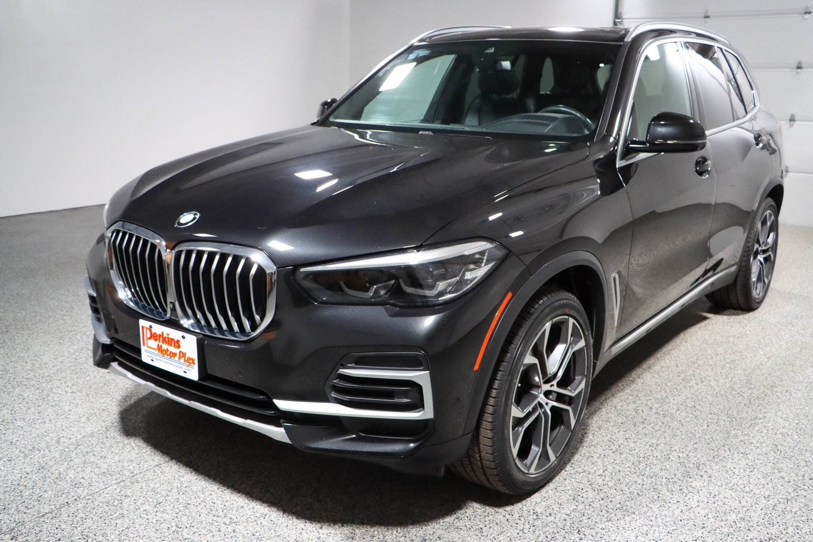 Used 2022 BMW X5 sDrive40i w/ Parking Assistance Package RWD image 32