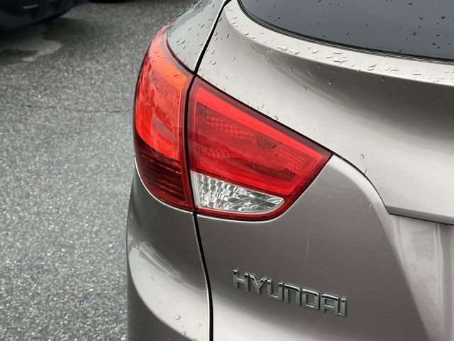 Used 2012 Hyundai Tucson Limited FWD image 29