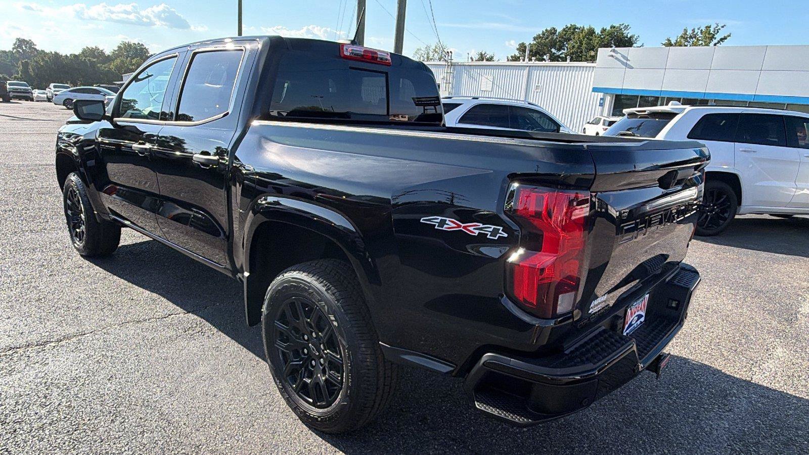 New 2026 Chevrolet Colorado W/T w/ WT Custom Package AWD/4WD image 10