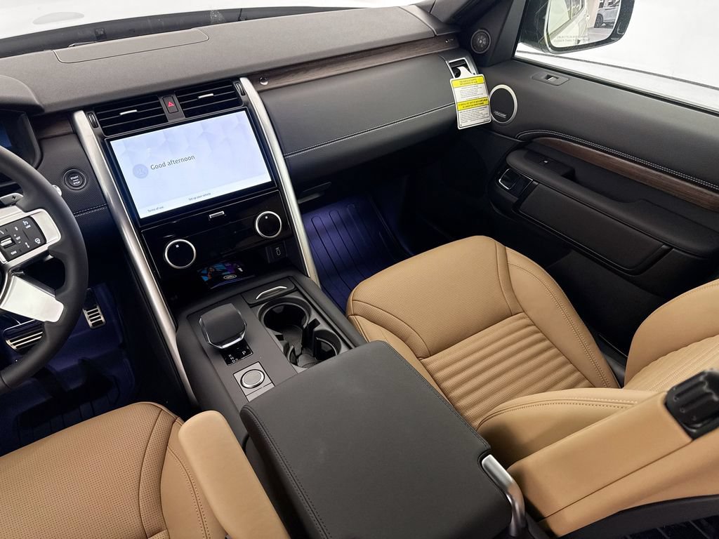 New 2026 Land Rover Discovery Dynamic SE AWD/4WD image 24