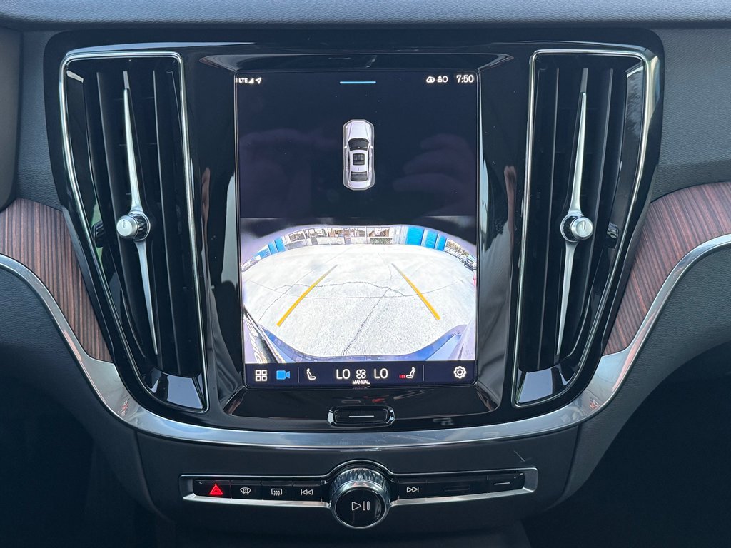 Used 2024 Volvo S60 B5 Plus image 9