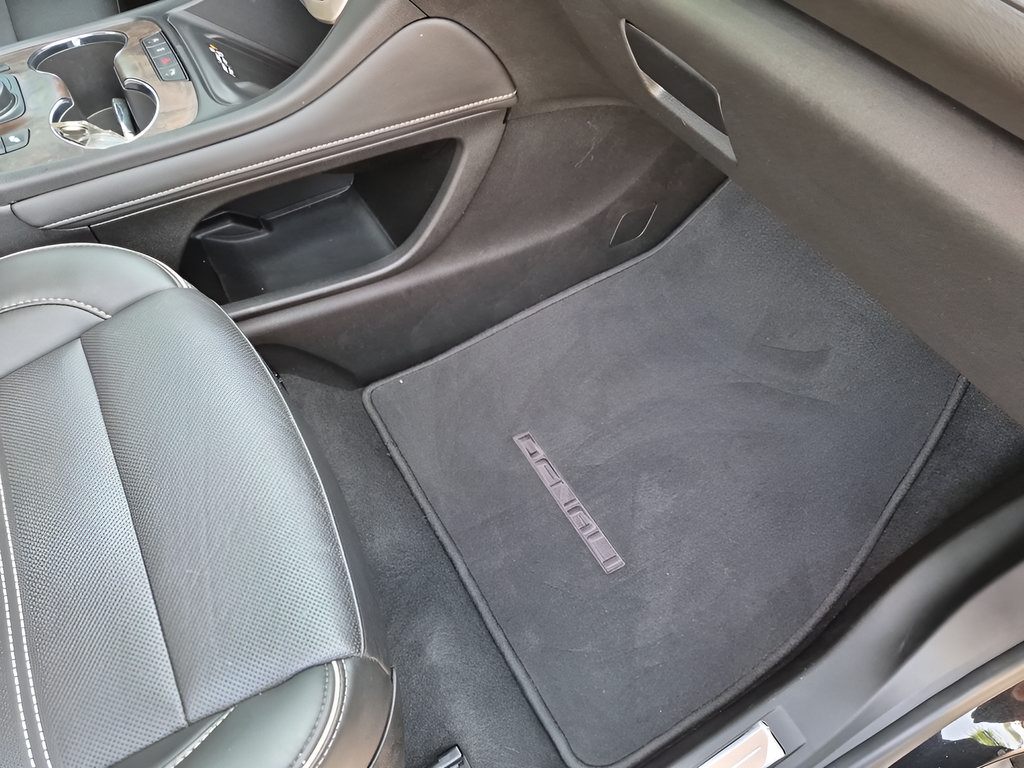 Used 2021 GMC Acadia Denali w/ Denali Technology Package FWD image 44