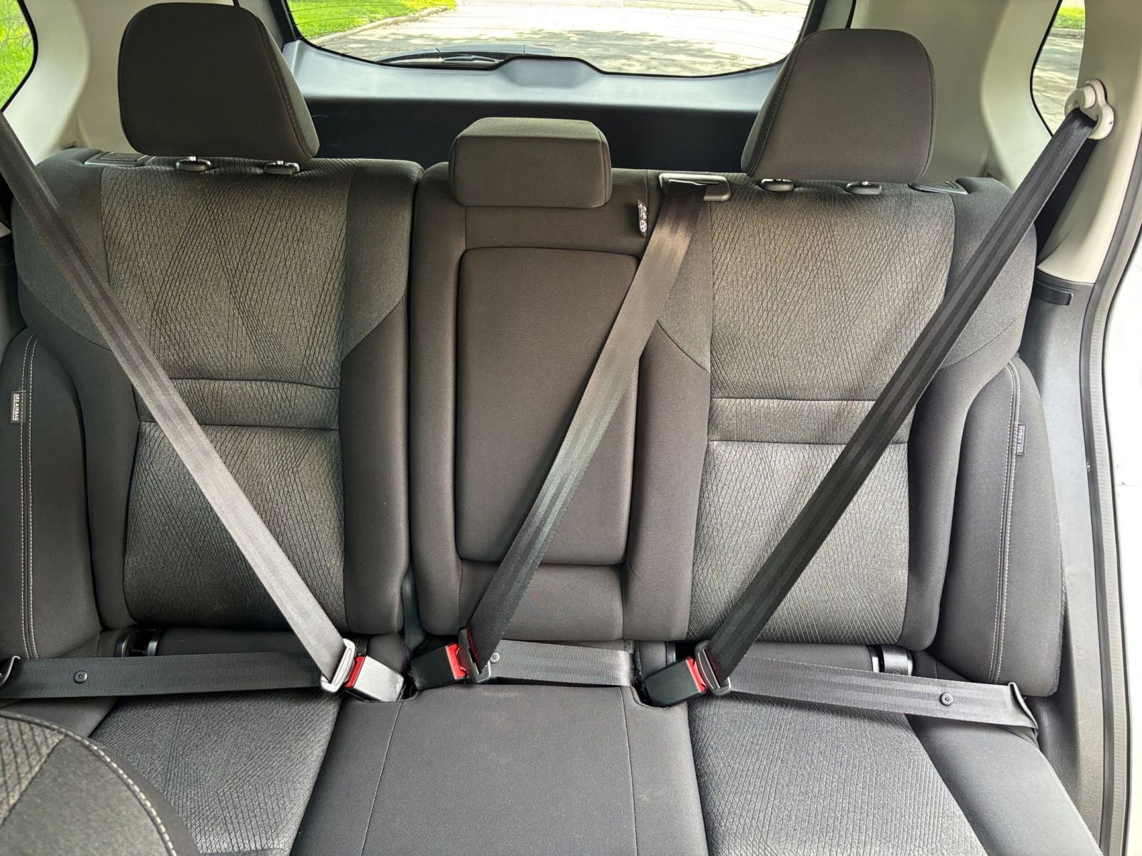 Used 2025 Nissan Rogue SV FWD image 33