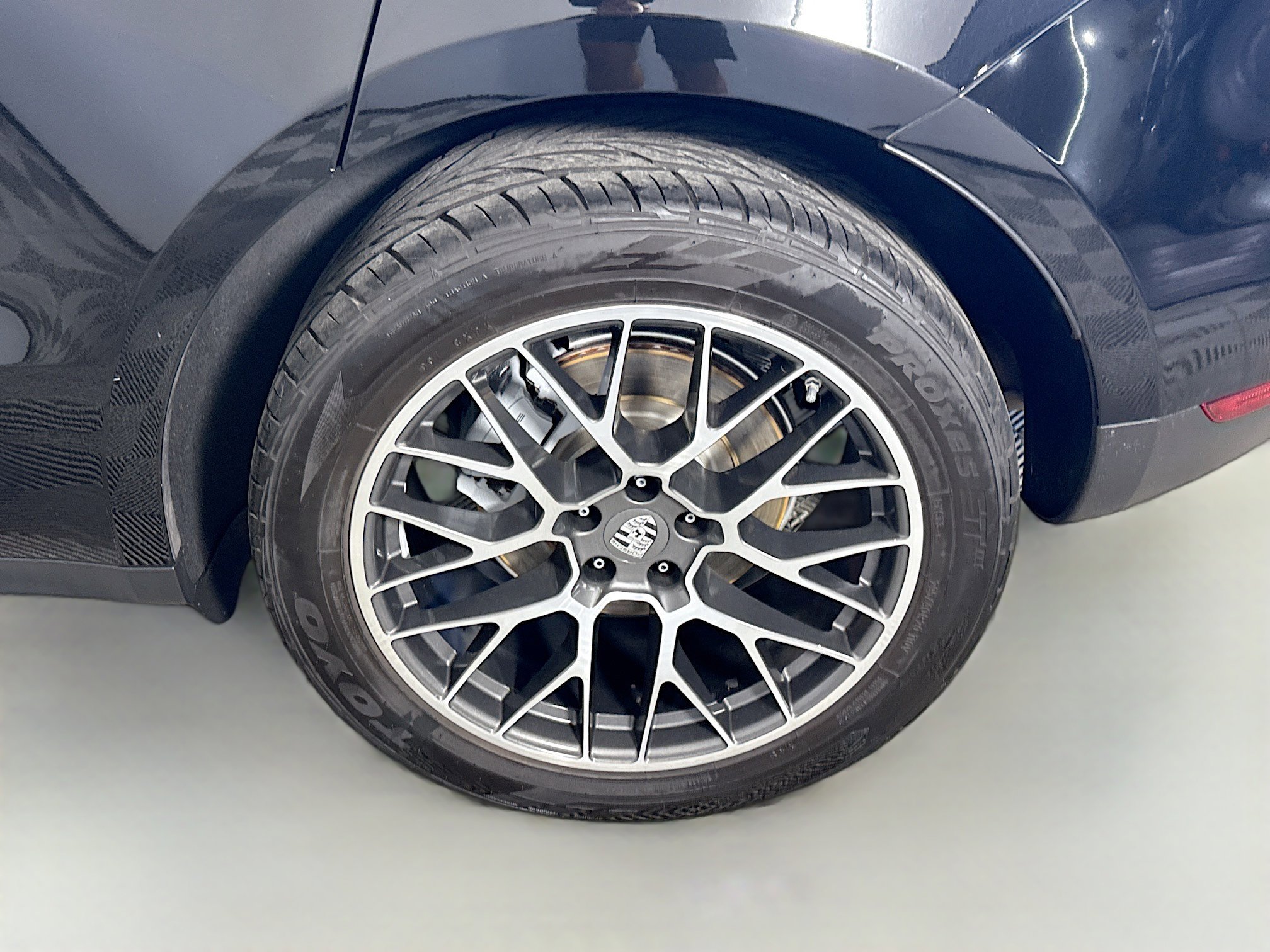 Used 2018 Porsche Macan S image 36