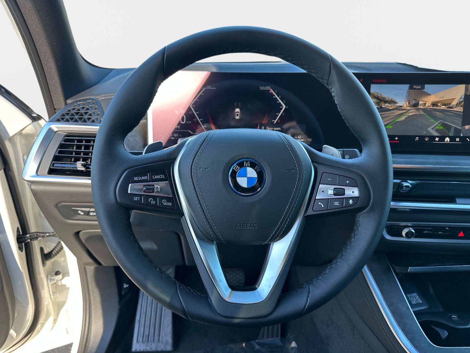New 2026 BMW X5 xDrive50e w/ Premium Package AWD/4WD image 24