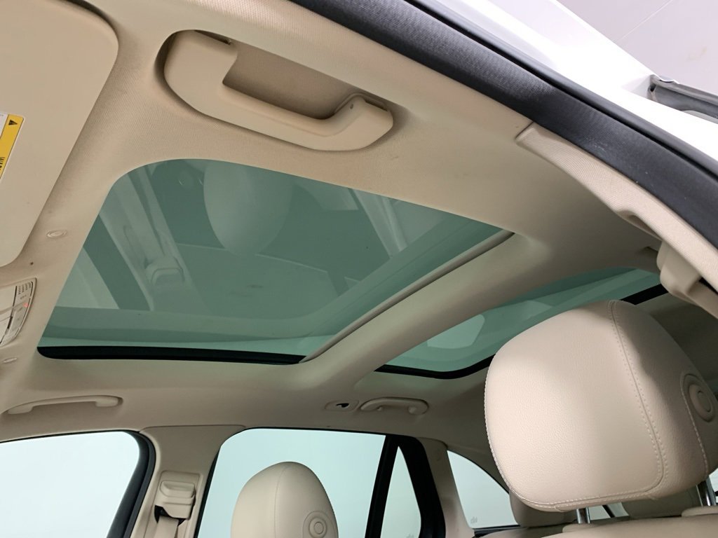 Used 2021 Mercedes-Benz GLC 300 image 16