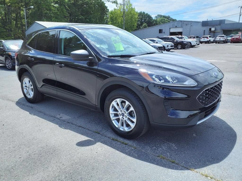 Used 2022 Ford Escape SE w/ Convenience Package AWD/4WD image 6