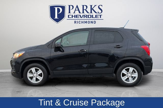 Used 2020 Chevrolet Trax LS w/ Tint and Cruise Package AWD/4WD image 4