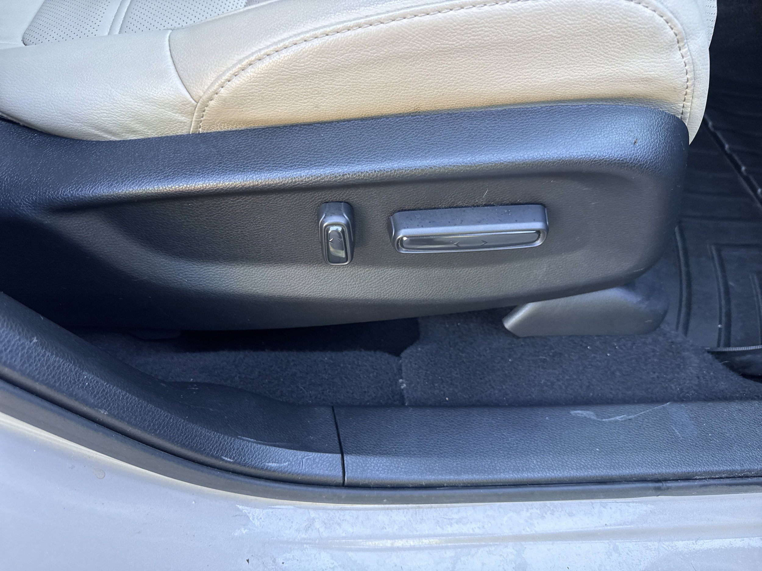 Used 2017 Honda CR-V EX-L image 16