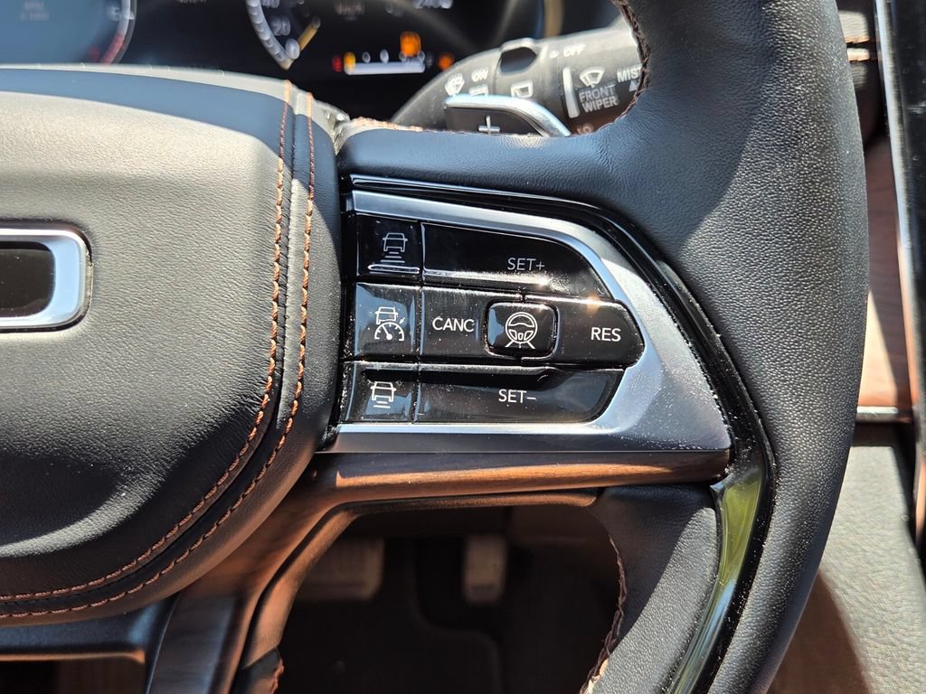 Used 2025 Jeep Grand Cherokee Summit AWD/4WD image 33