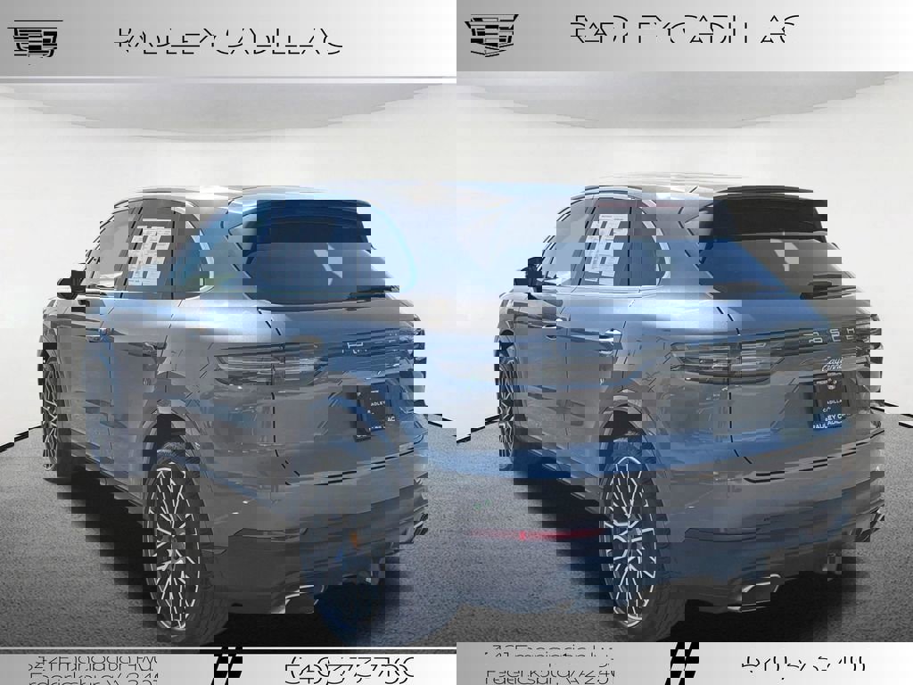 Used 2023 Porsche Cayenne image 17