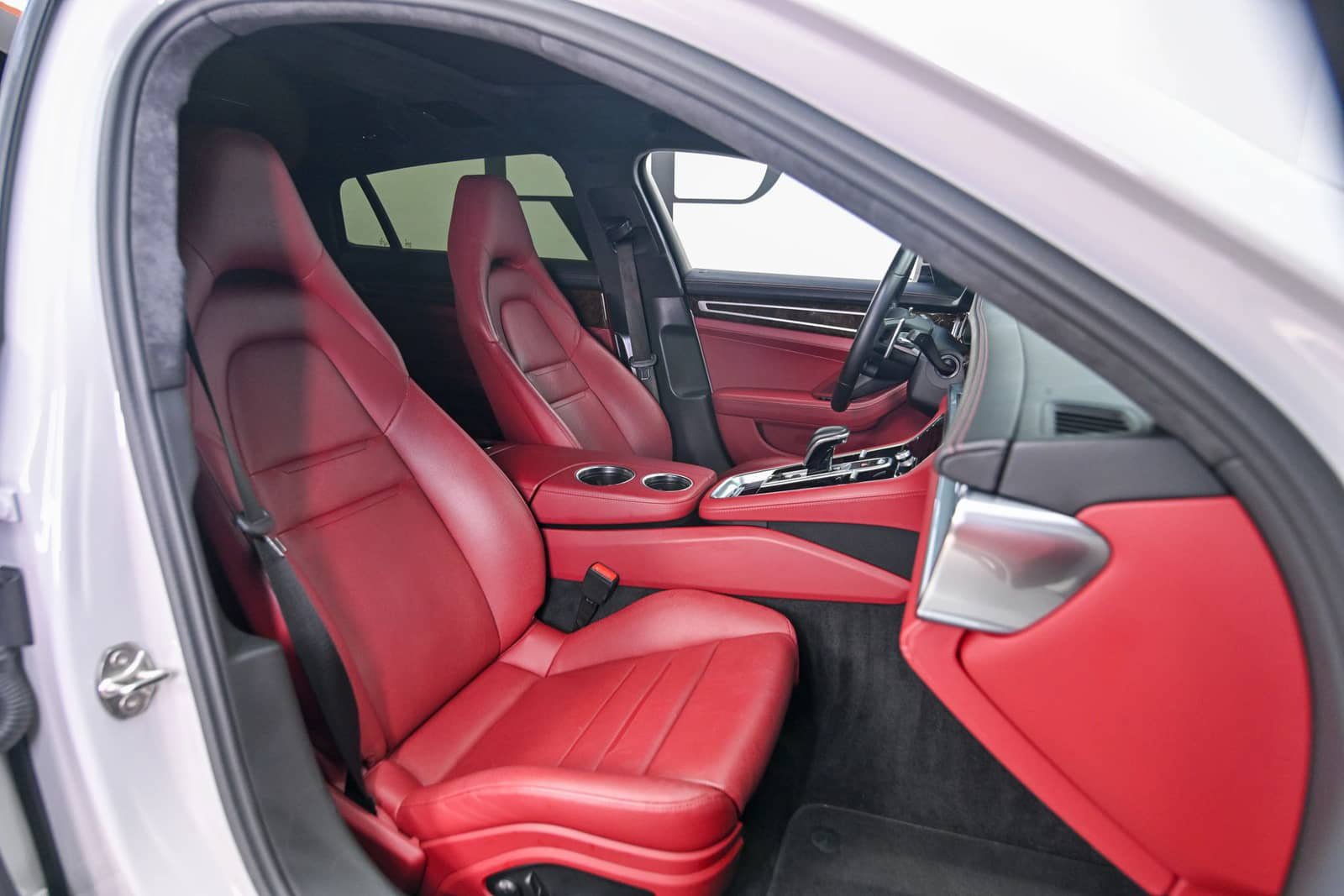 Used 2023 Porsche Panamera Turbo S Executive AWD/4WD image 18