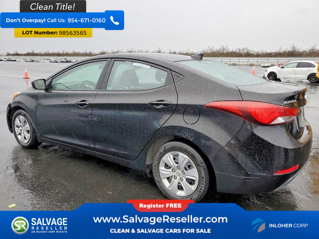 Used 2016 Hyundai Elantra SE image 3