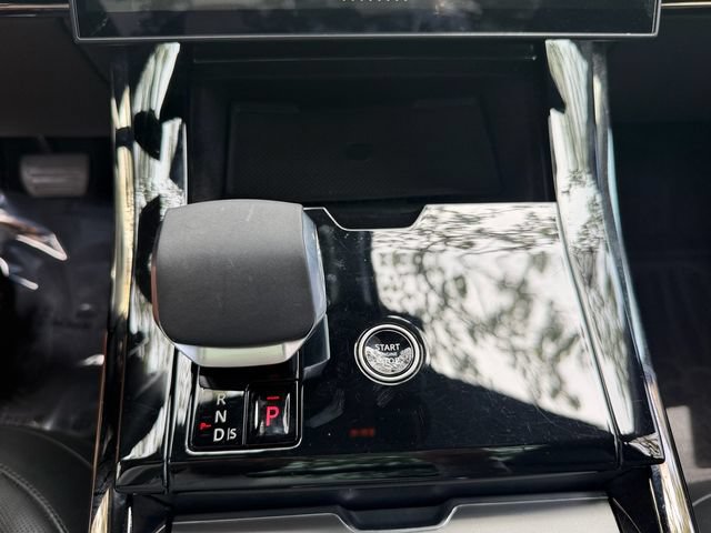 Used 2025 Land Rover Range Rover Sport SE AWD/4WD image 28