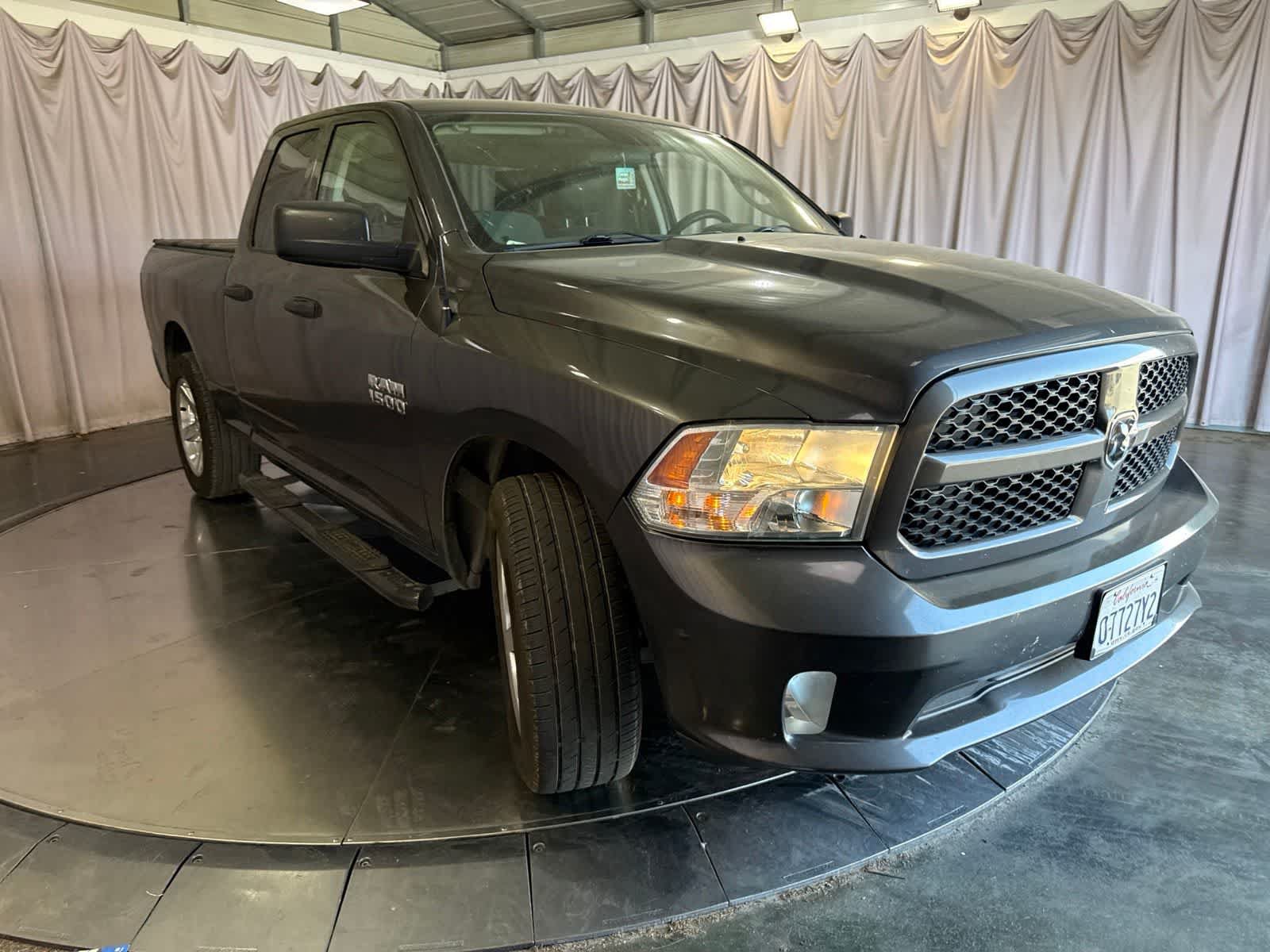 Used 2018 RAM 1500 Express RWD image 3