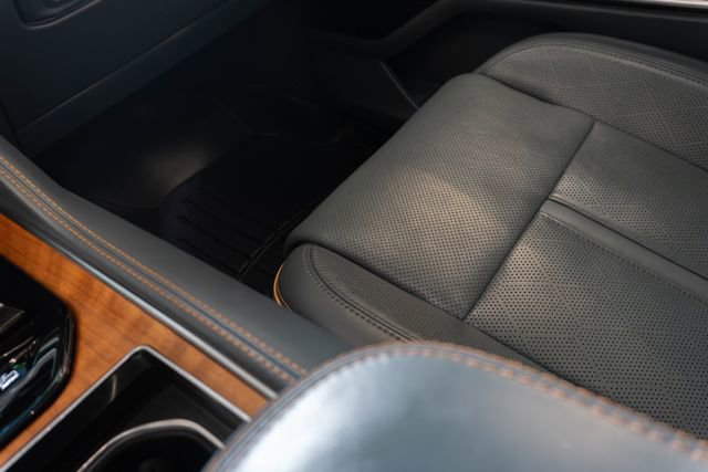 Used 2022 Jeep Grand Wagoneer Series II w/ Flexible Seating Group AWD/4WD image 38
