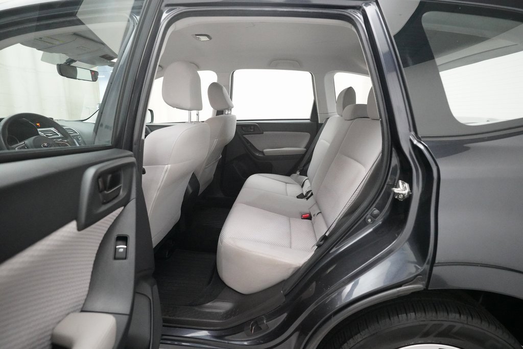 Used 2017 Subaru Forester 2.5i w/ Alloy Wheel Package image 15