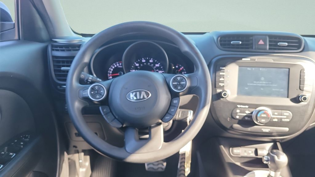 Used 2019 Kia Soul + image 15