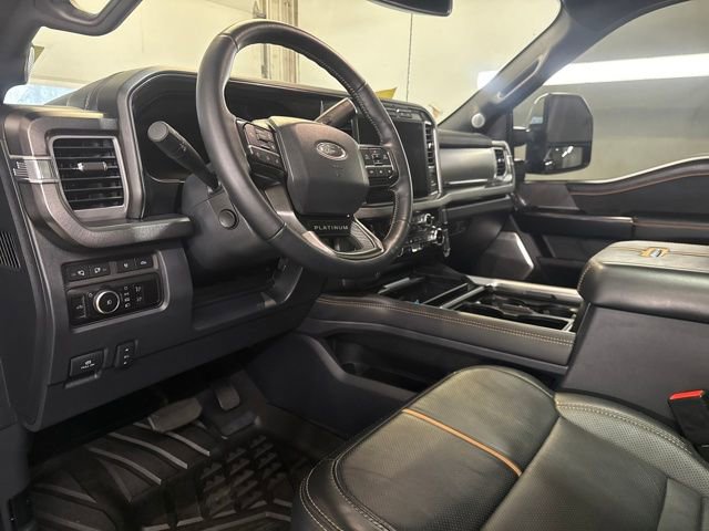 Used 2024 Ford F450 Platinum w/ FX4 Off-Road Package image 10