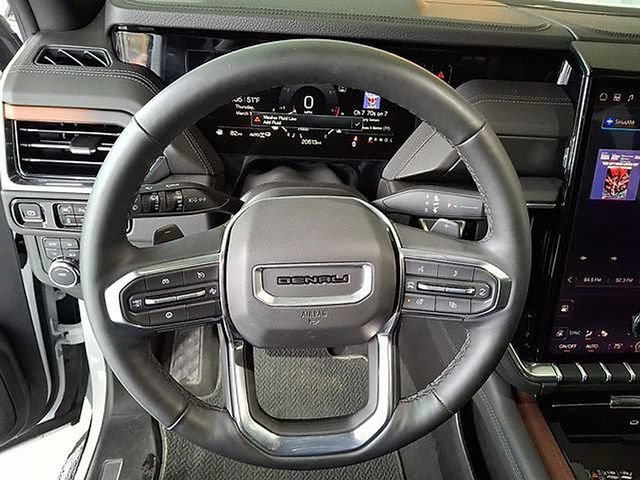 Used 2025 GMC Yukon Denali AWD/4WD image 15