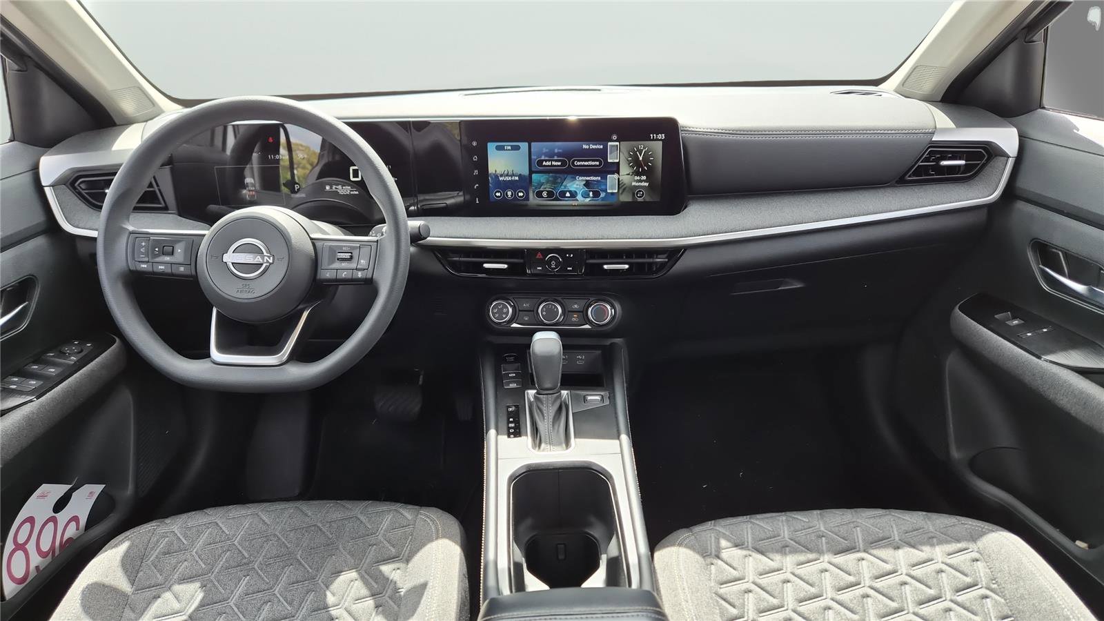 Used 2025 Nissan Kicks SV w/ Charging Package image 11