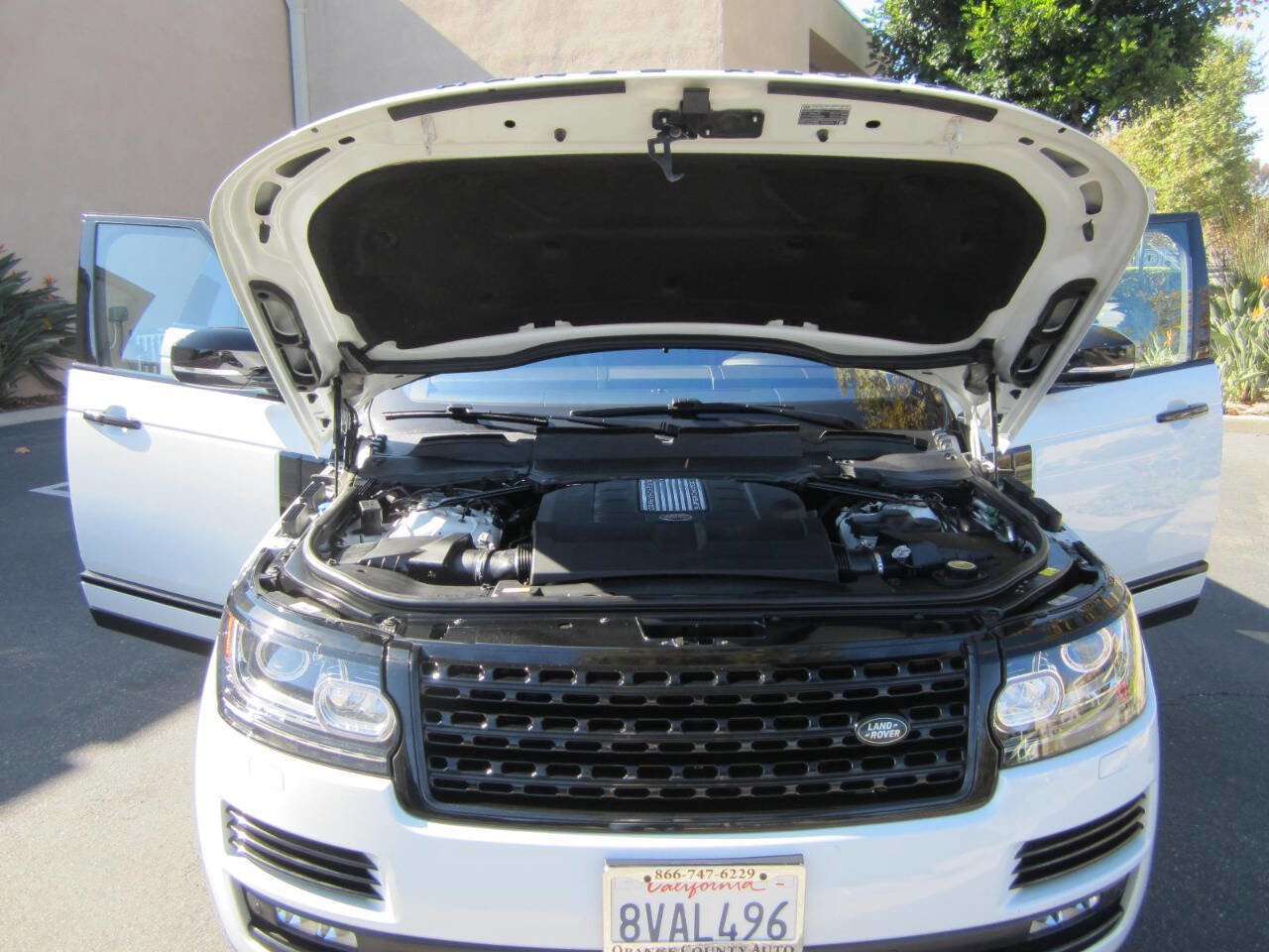 Used 2017 Land Rover Range Rover Long Wheelbase Supercharged image 12