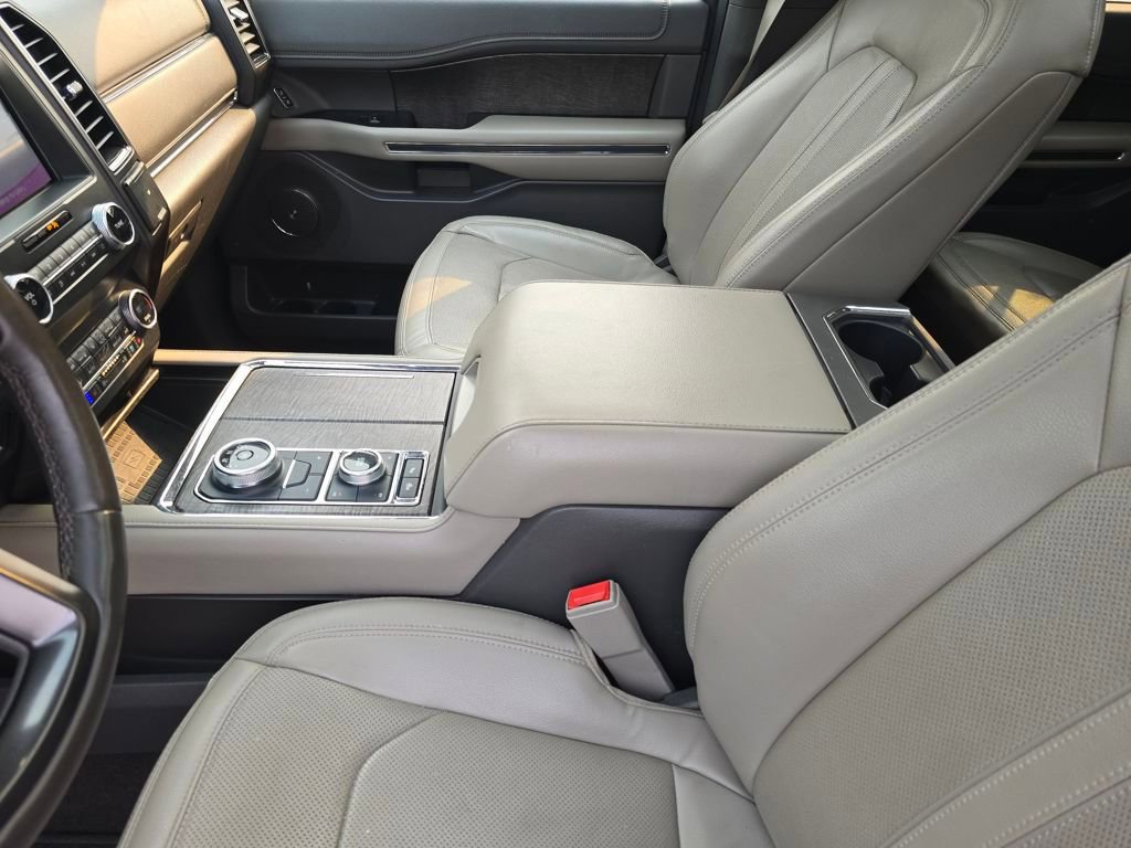 Used 2021 Ford Expedition Limited AWD/4WD image 26