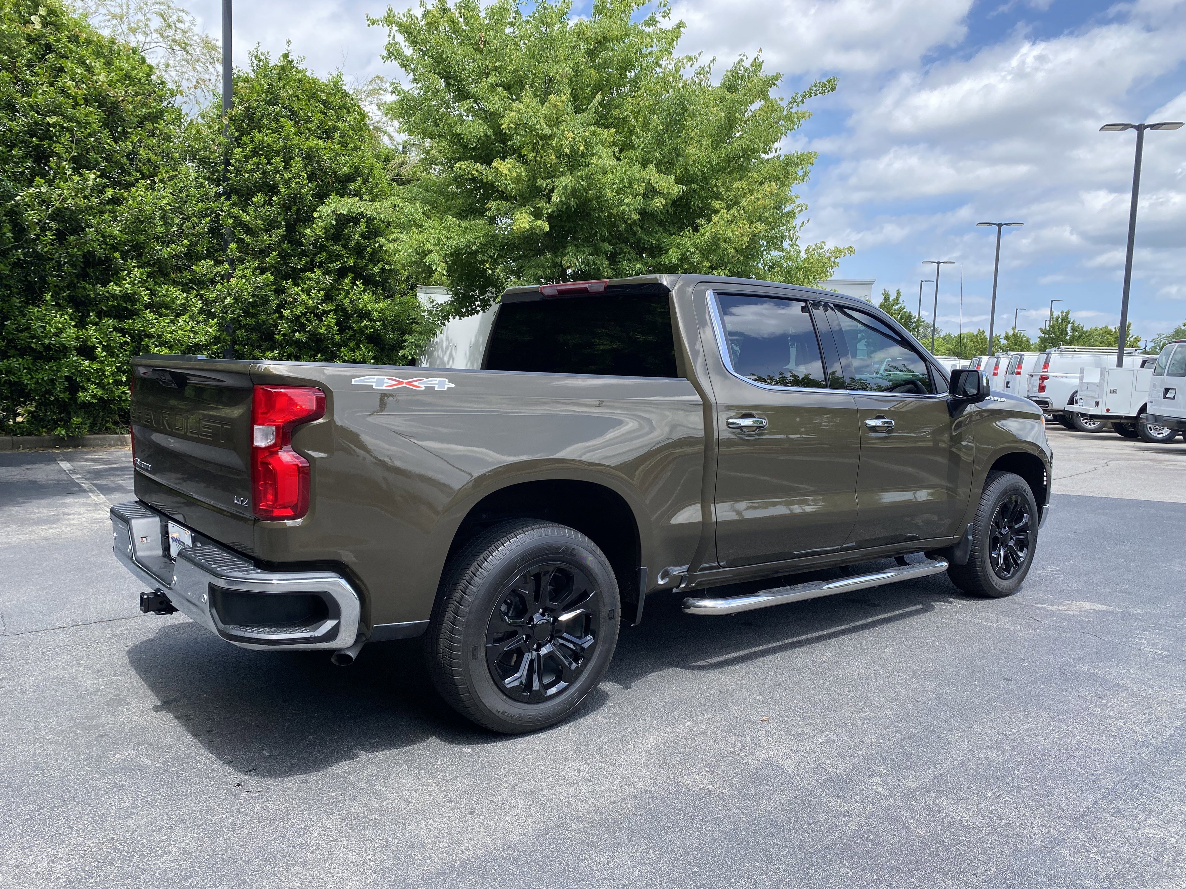 Used 2023 Chevrolet Silverado 1500 LTZ AWD/4WD image 9