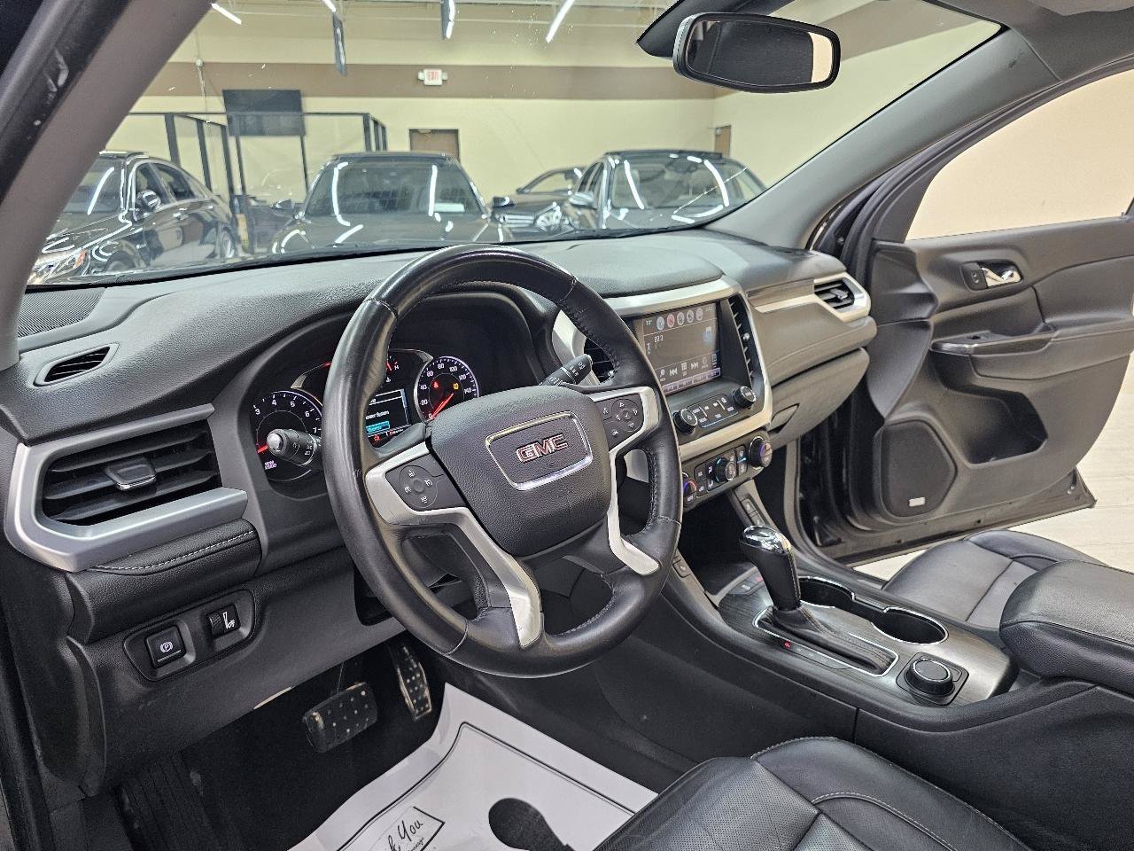 Used 2017 GMC Acadia SLT FWD image 19
