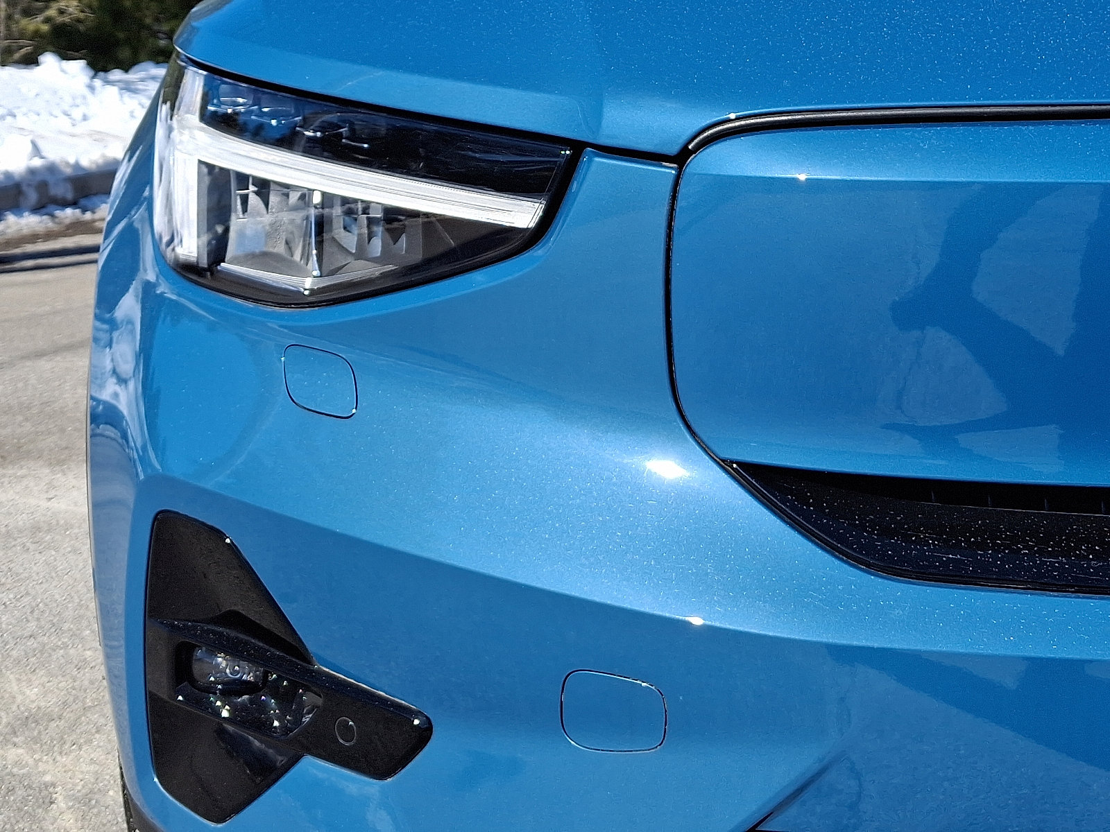 Certified 2023 Volvo C40 P8 Recharge Ultimate image 9