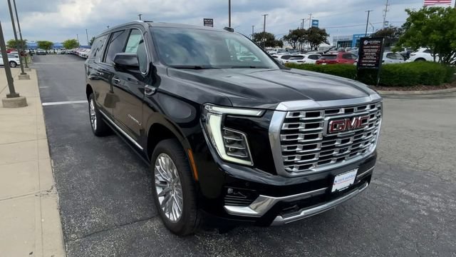 New 2026 GMC Yukon XL Denali w/ Sun & Power Step Package AWD/4WD image 4