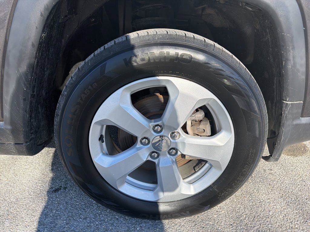 Used 2020 Jeep Compass Latitude w/ Cold Weather Group image 13