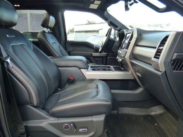 Used 2022 Ford F350 Platinum w/ Tremor Off-Road Package image 15