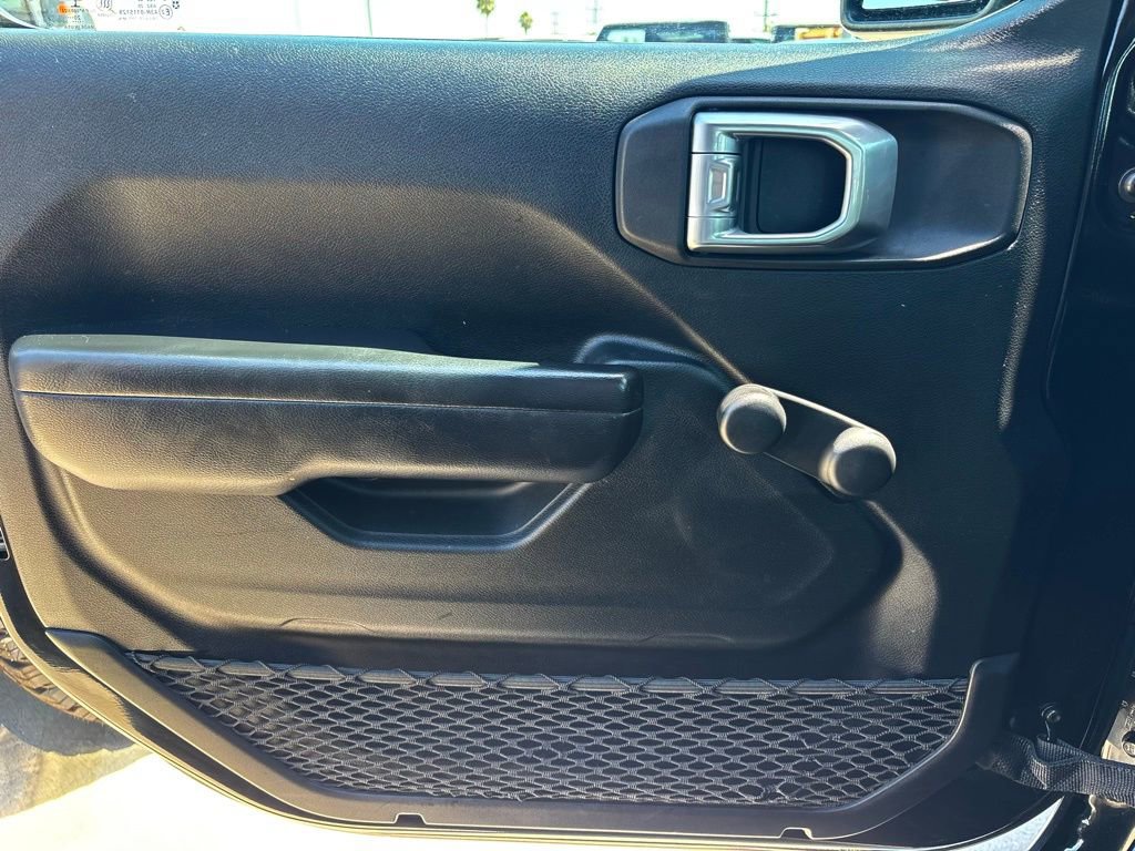 Used 2021 Jeep Wrangler Unlimited Sport image 12