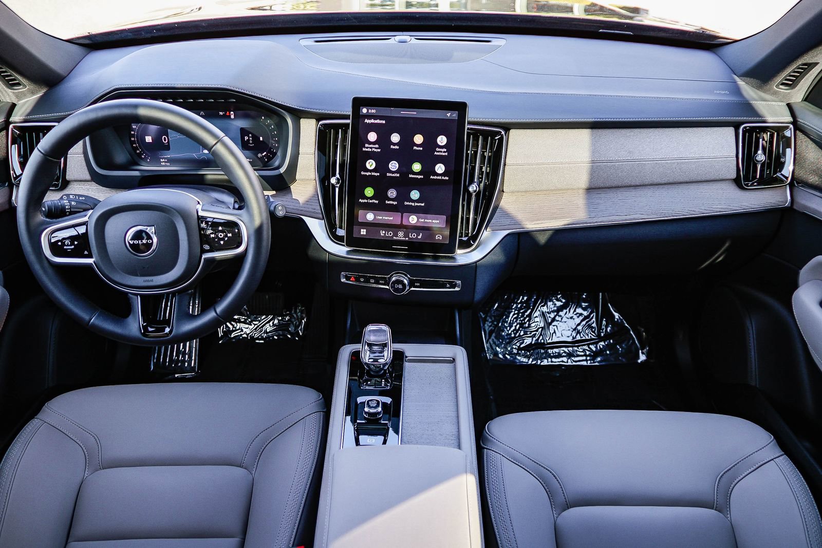 Certified 2026 Volvo XC90 B6 Plus w/ Protection Package image 14