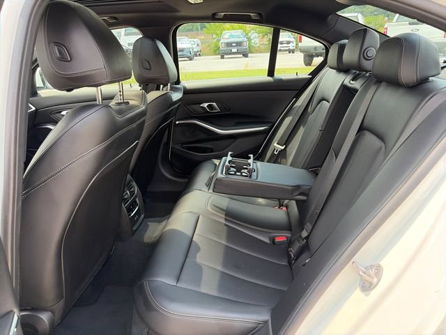 Used 2026 BMW 330i xDrive Sedan AWD/4WD image 11